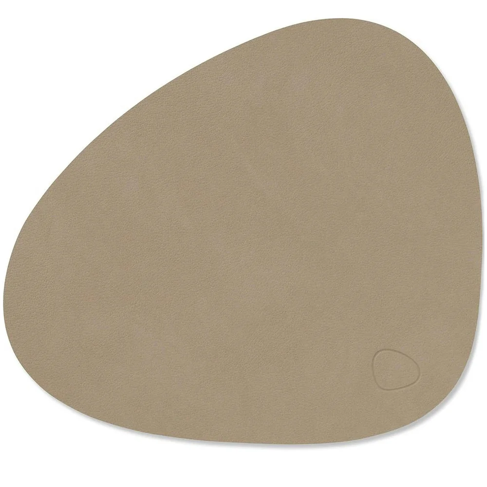 Curve Spisebrikke Nupo 24×28 cm, Clay Brown v:2668661 Curve Spisebrikke Nupo 24×28 cm, Clay Brown v:2668661