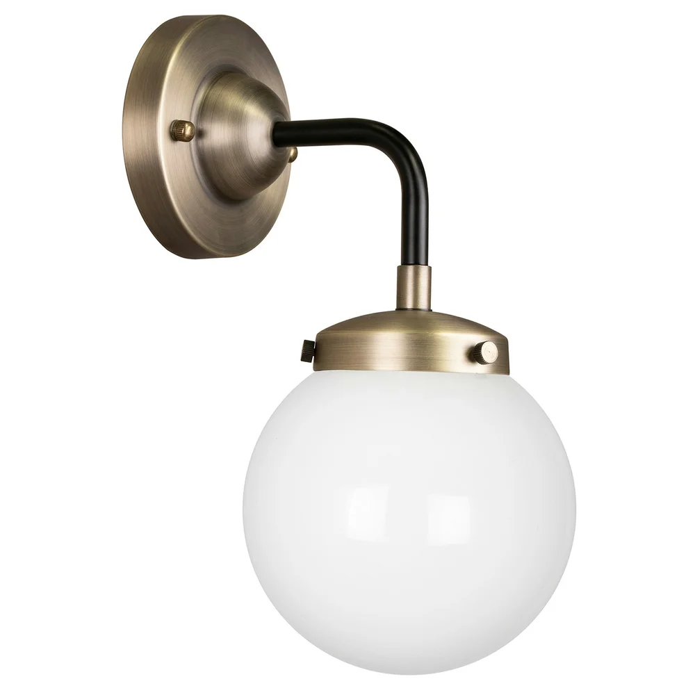Alley 1 Vegglampe, Antique Brass / Hvit v:2530313 Alley 1 Vegglampe, Antique Brass / Hvit v:2530313