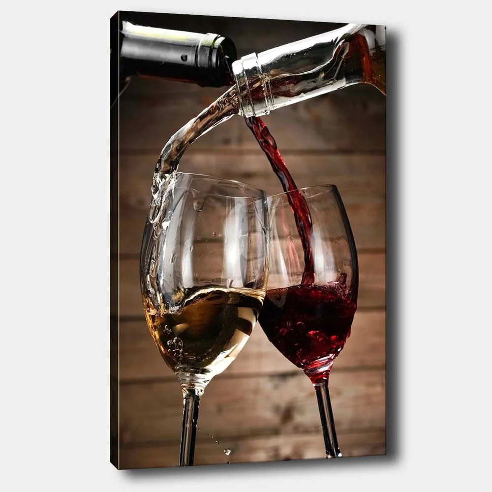 Lerretsbilde 70x100 cm - To vinglass som skåler med hvitvin og rødvin som helles i dem v:9245145